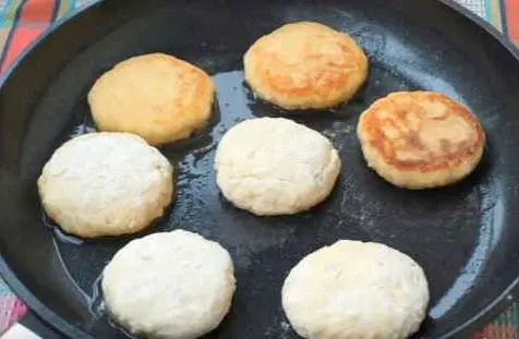 Сырники с яблоками