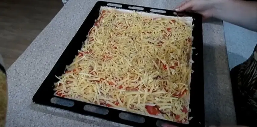 Пицца на лаваше — шаг 6