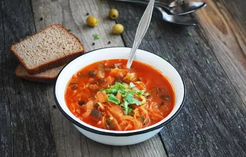 Домашняя солянка с мясным ассорти русская