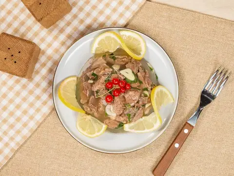 Холодец из говядины с овощами