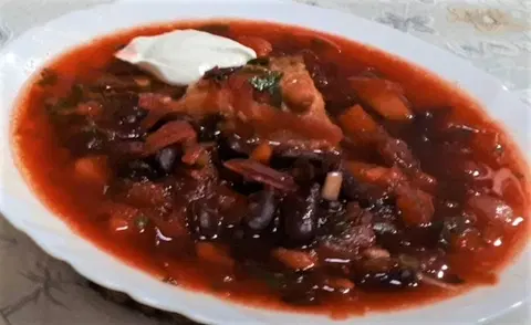 Свекольник с фасолью