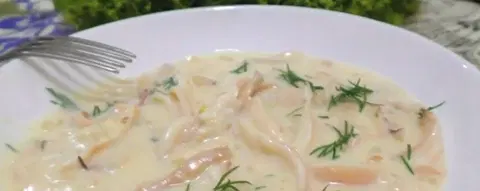 Нежный кальмар в сметанном соусе