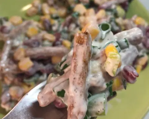 Быстрый салат с красной фасолью