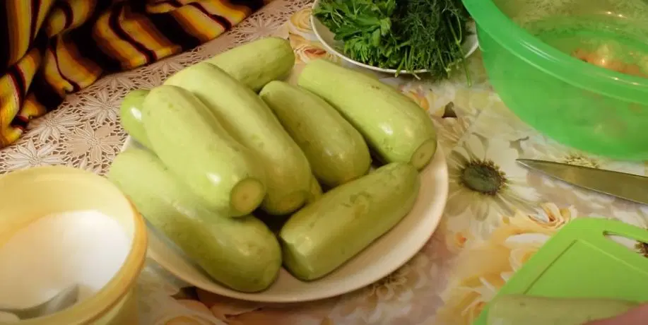Кабачки как грузди — шаг 1