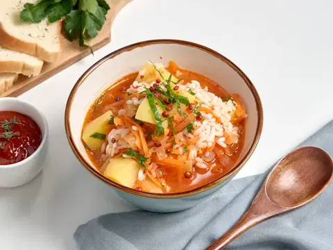 Постный харчо с аджикой и томатной пастой