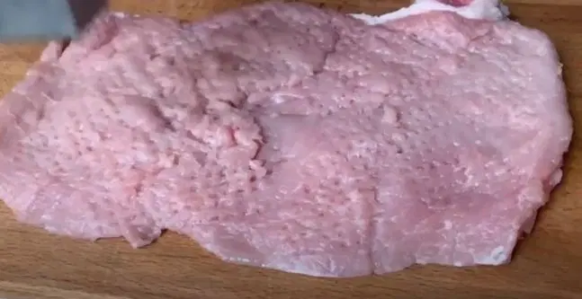 Свиные рулетики с грибами и сыром — шаг 2