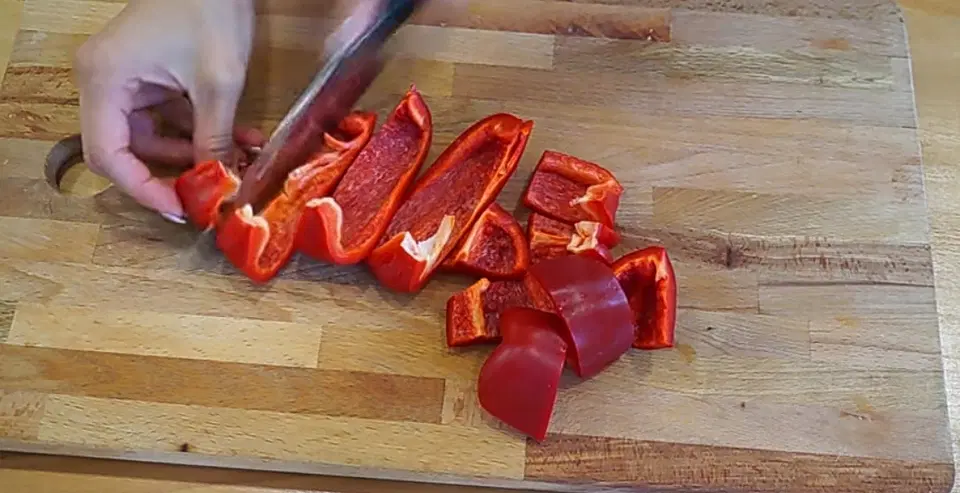 Шашлык куриный в духовке на шпажках — шаг 5