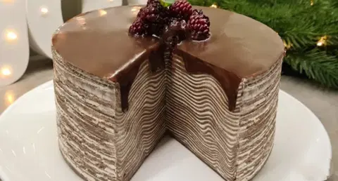 Шоколадный блинный торт