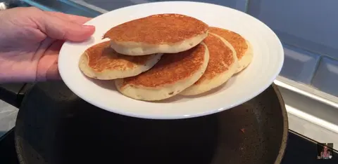 Оладушки из рисовой муки на кефире