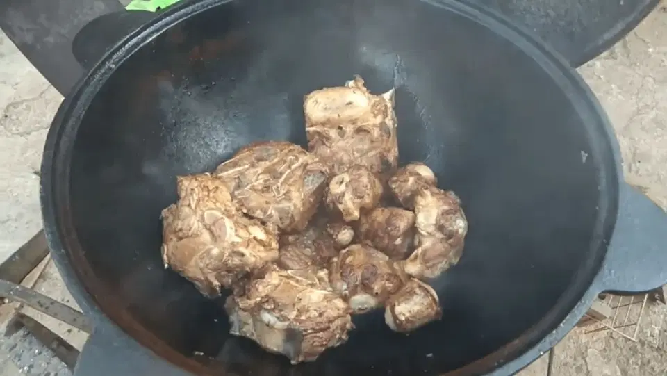 Говяжий хвост с картошкой — шаг 1