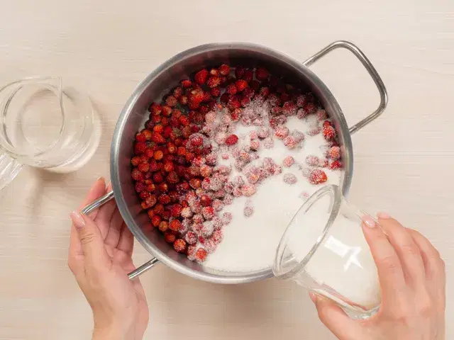 Земляничное варенье — шаг 2