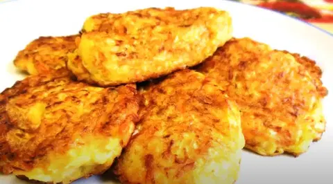 Драники капустные на сковороде