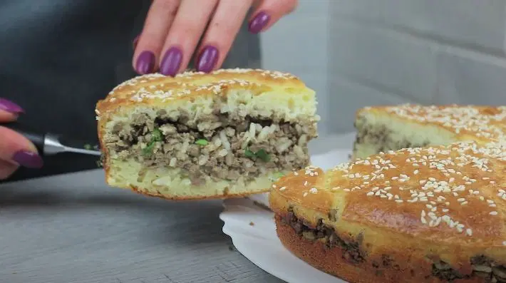 Заливной пирог с печенью и рисом — шаг 9