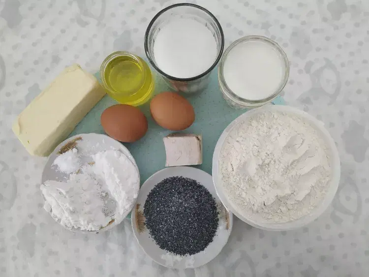 Французские булочки с маком к чаю — шаг 1