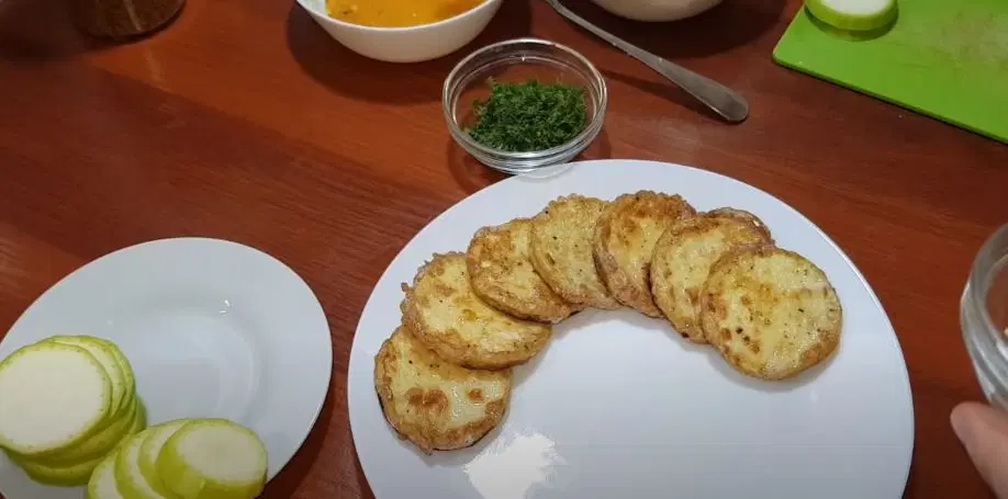 Кабачки с чесноком и укропом — шаг 8
