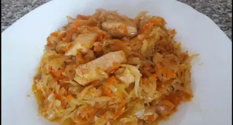 Капустная солянка с мясом