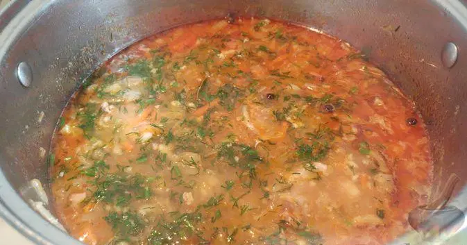 Кислые щи с говядиной и беконом (в духовке) — шаг 17