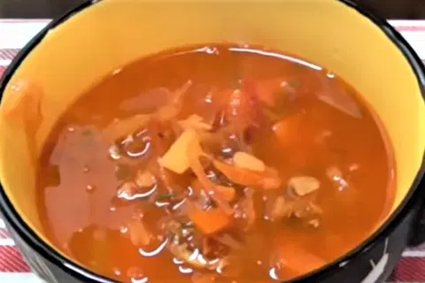 Борщ с килькой в томате