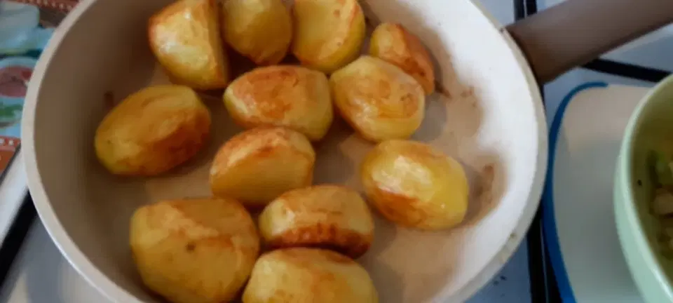 Русское жаркое с говядиной и картошкой — шаг 5