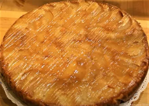 Яблочный пирог с карамелью