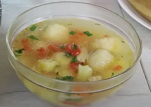 Суп с сырными клёцками