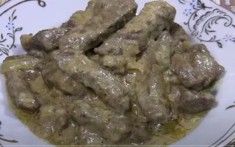 Гуляш из печени говяжьей
