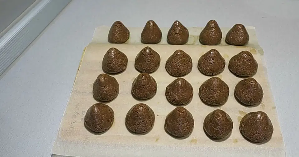 Конфеты из детской смеси и какао — шаг 7