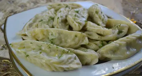 Вареники с творогом и зеленью