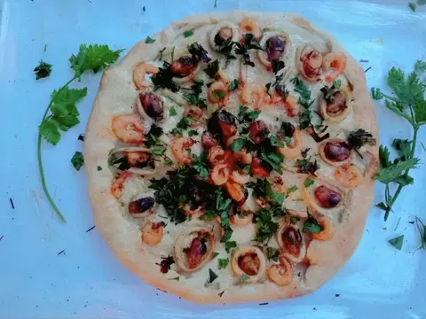 Пицца с морепродуктами