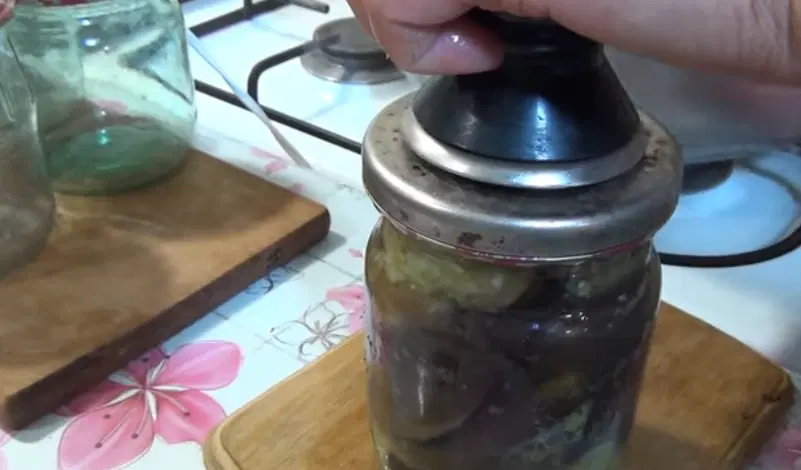 Баклажаны в заливке на зиму — шаг 9