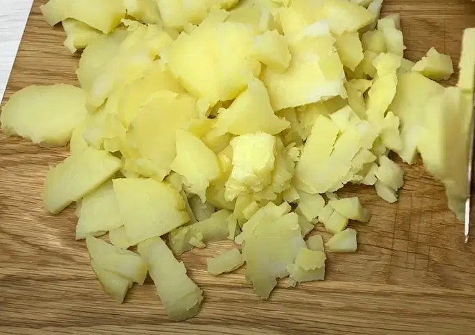 Окрошка с редиской — шаг 2