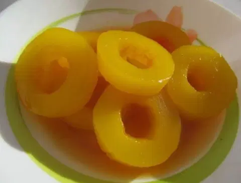Консервированные кольца кабачков в ананасовом сиропе