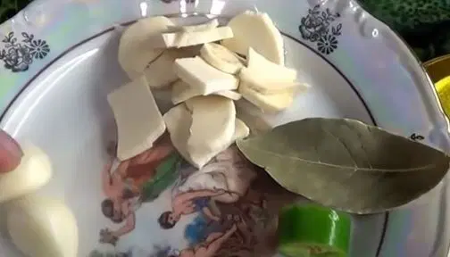 Огурцы, консервированные без уксуса — шаг 3