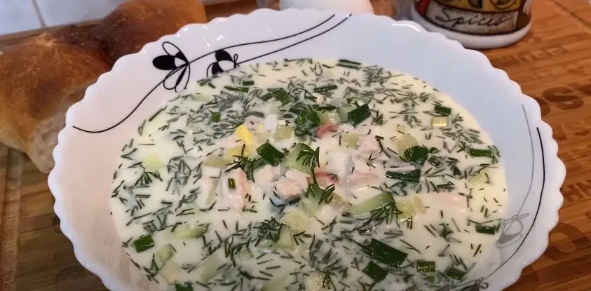 Окрошка на курином бульоне