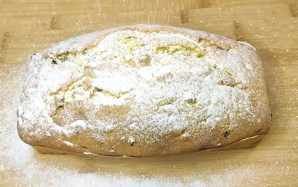 Кекс с изюмом на кефире — шаг 5