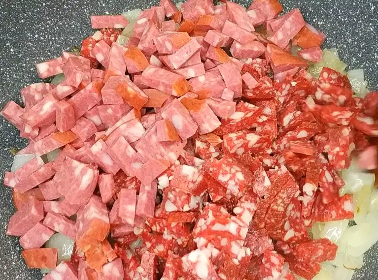 Солянка мясная сборная — шаг 3