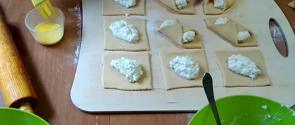 Лакомка с творогом — шаг 3