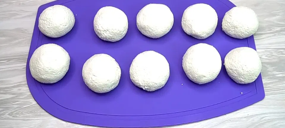 Мамины сырники быстро и вкусно из творога — шаг 4