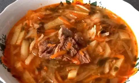 Кислые щи со свининой