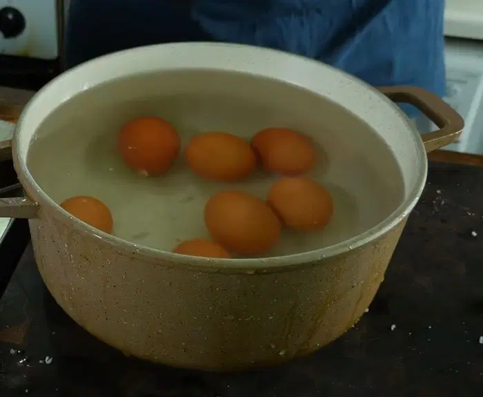 Салат с крабами — шаг 5