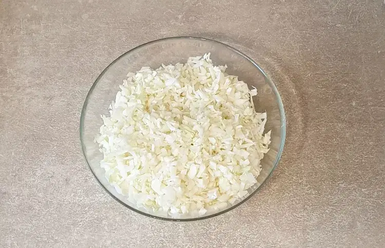 Капустные оладьи — шаг 3