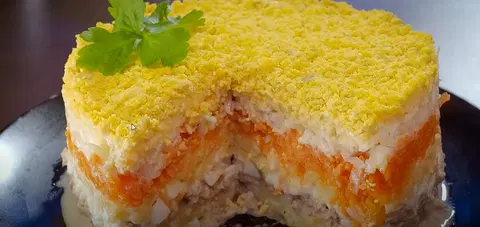 Салат Мимоза с консервами