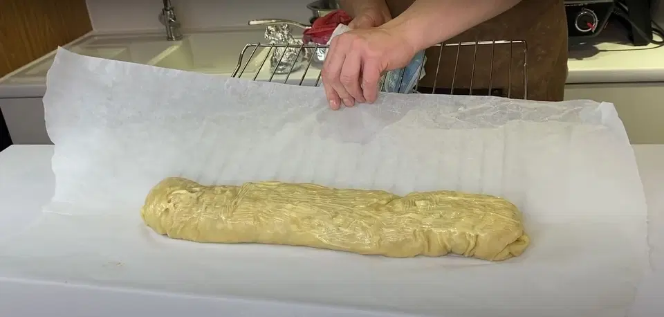 Венский штрудель с яблоками и корицей — шаг 7