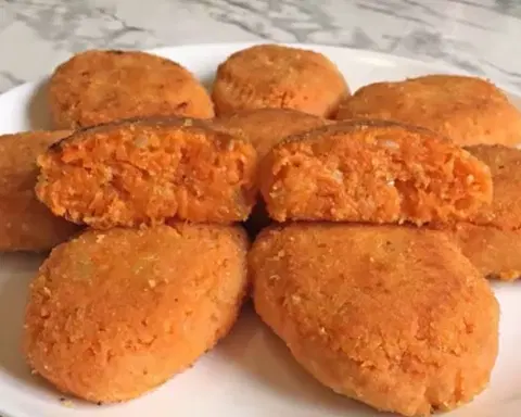 Постные морковные котлеты