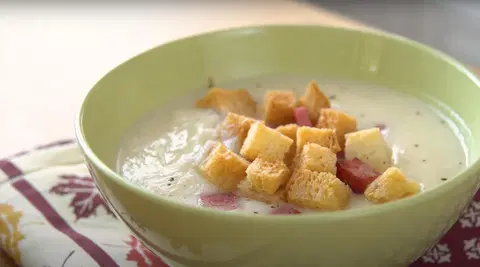 Суп-пюре из цветной капусты и картофеля