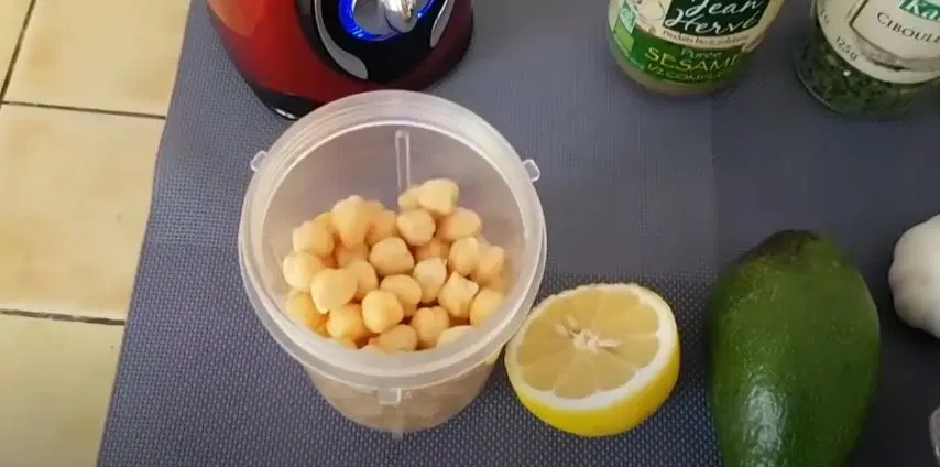 Хумус с авокадо — шаг 2