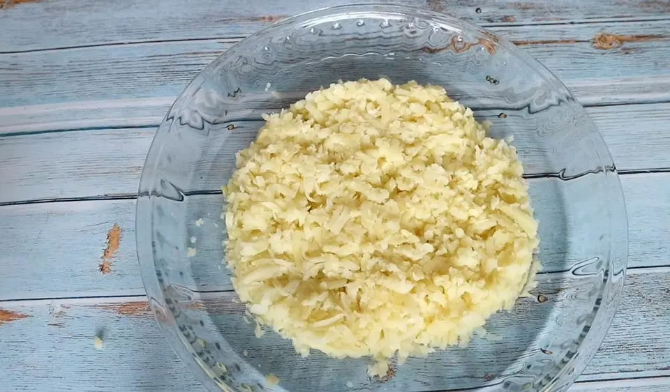Салат Мимоза с картошкой без сыра — шаг 1