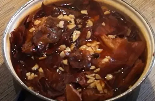 Сало соленое в луковой шелухе — шаг 4
