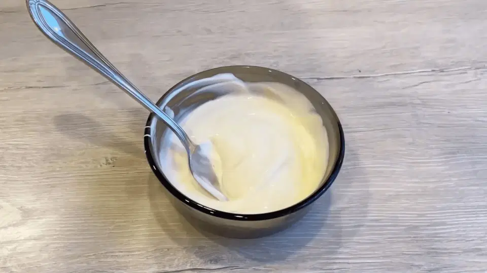 Салат с черносливом и курицей — шаг 7
