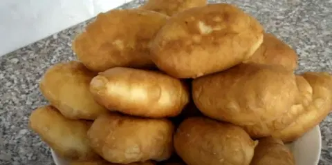 Тесто на кефире для пирожков на сковороде